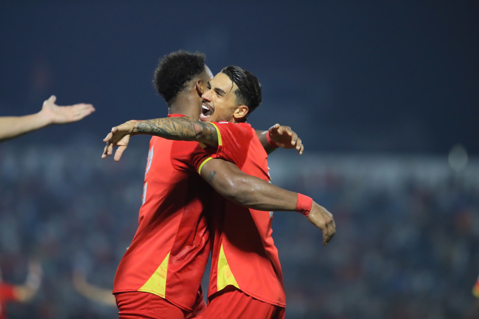 Bất ngờ đội tuyển Việt Nam không cần tiền vệ trung tâm vẫn vận hành rất ‘mượt’
- Ảnh 3.