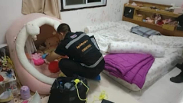 Bé gái 7 tuổi bị mẹ ruột sát hại, hiện trường và lời biện minh của thủ phạm khiến nhiều người phẫn nộ- Ảnh 1. Bé gái 7 tuổi bị mẹ ruột sát hại, hiện trường và lời biện minh của thủ phạm khiến nhiều người phẫn nộ- Ảnh 1.