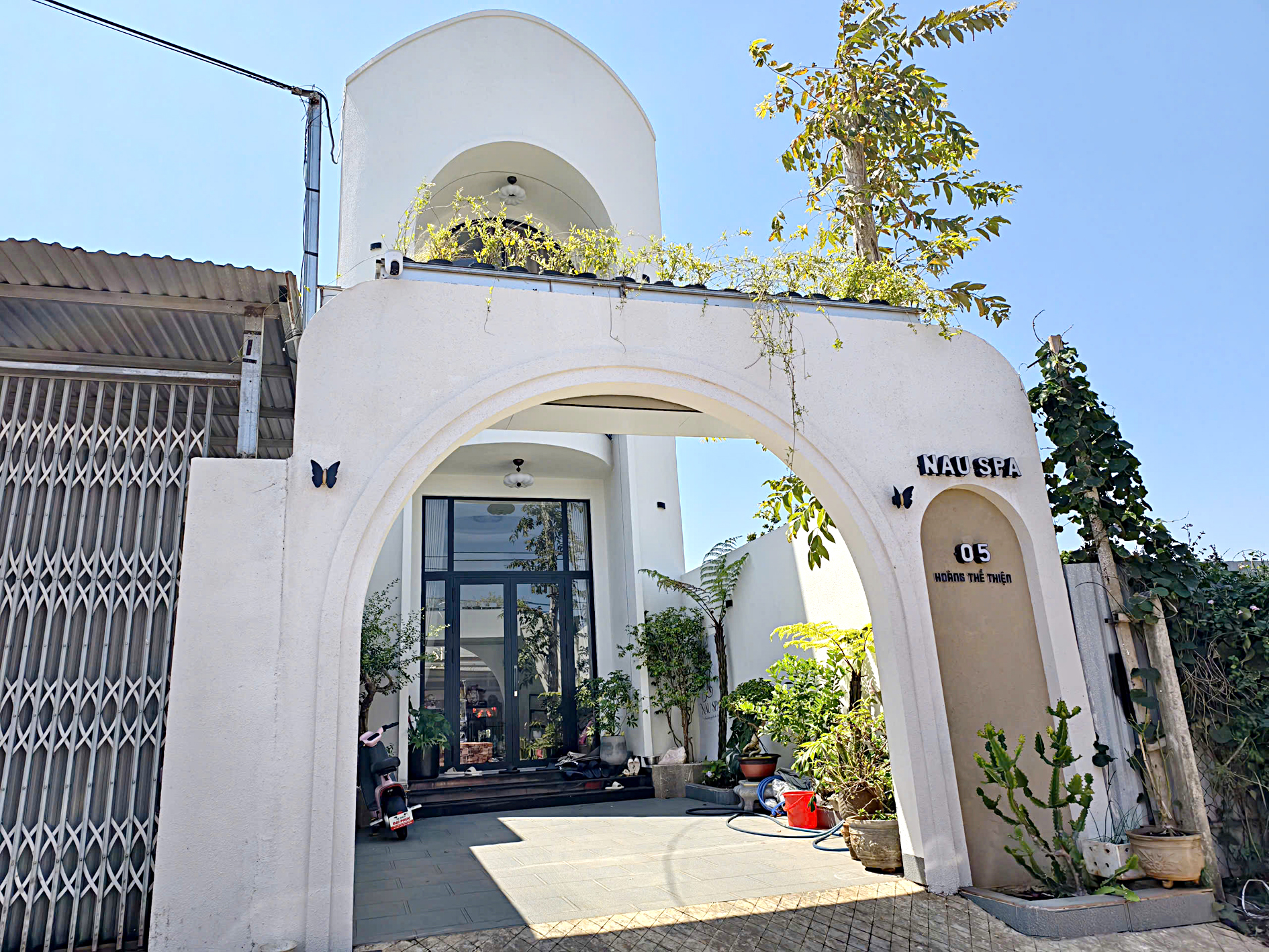 Bị đình chỉ, vẫn ngang nhiên làm thẩm mỹ xâm lấn 1 thẩm mỹ - Ảnh 1.