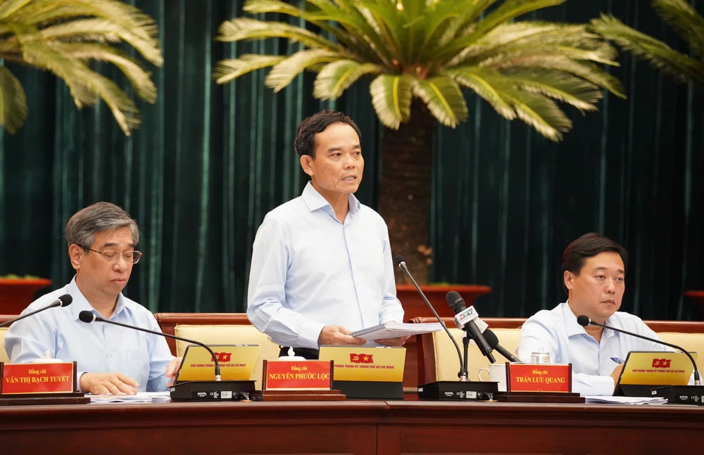 Bí thư TP.HCM Trần Lưu Quang: Gần 15 triệu dân phải được khám, tầm soát sức khỏe ít nhất 1 lần từ năm 2026-kham-suc-khoe-mien-phi.jpg