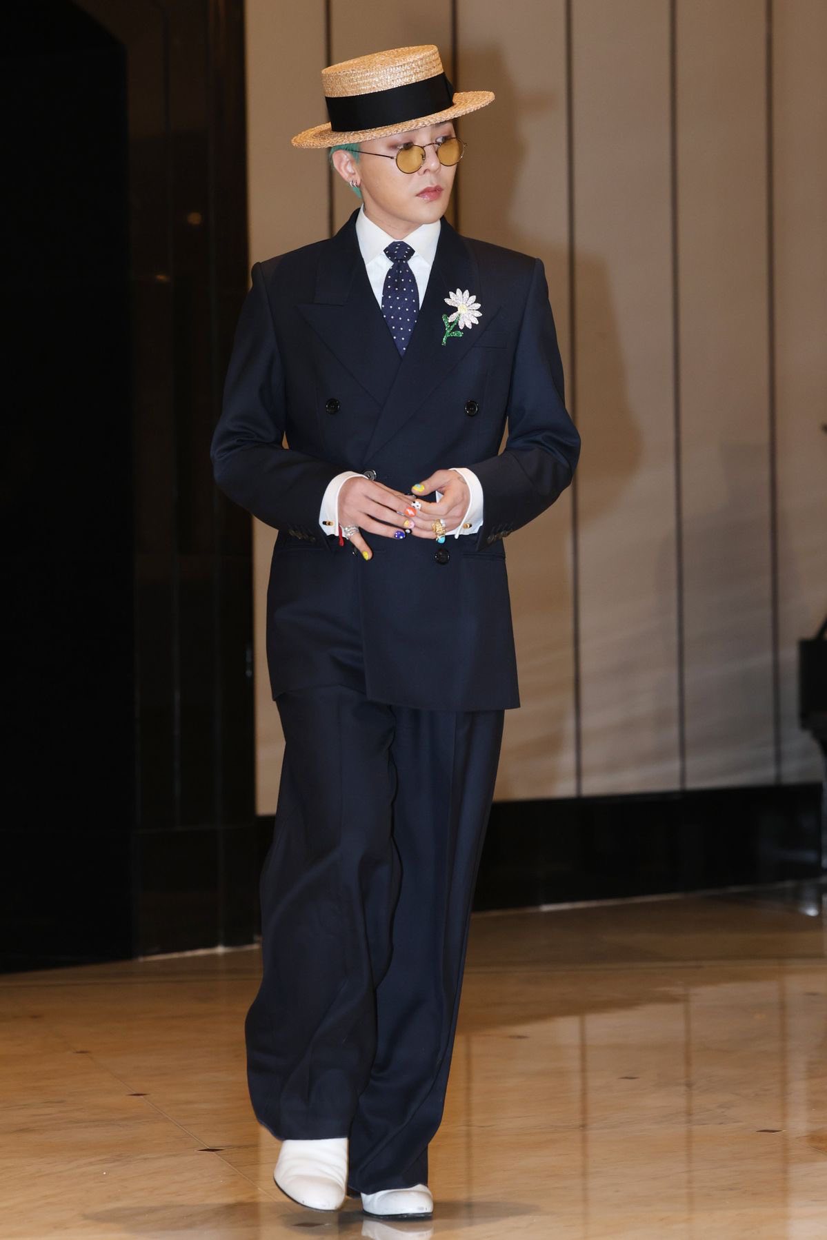 Bieu dien truoc lanh dao 21 quoc gia