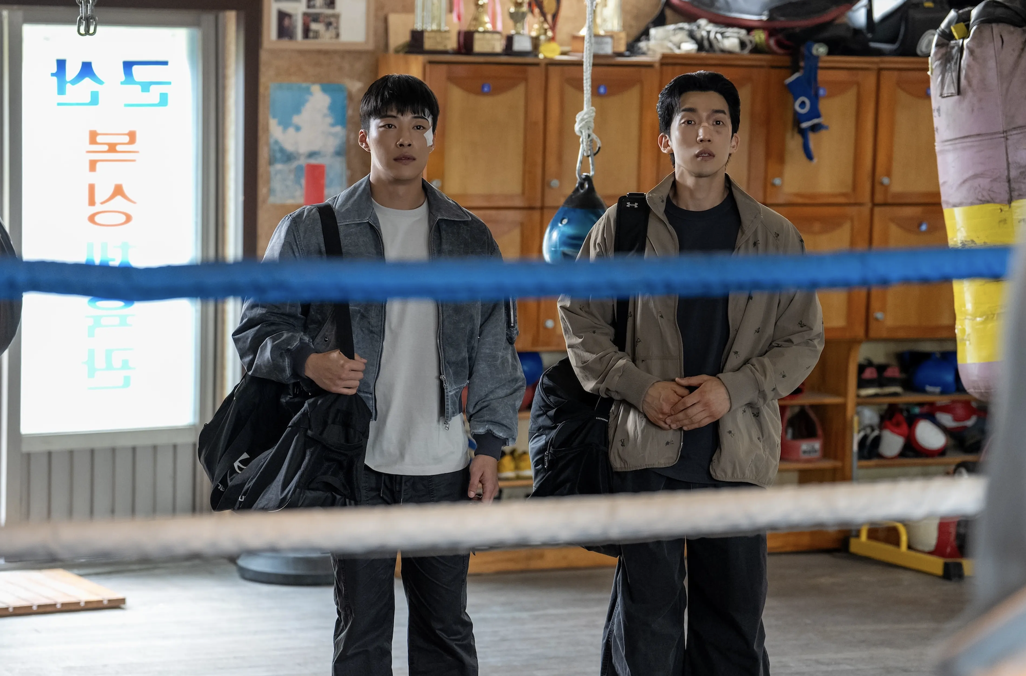 Đã đời phim Hàn mới chiếu đã chiếm top 1 Việt Nam: Nam chính chuẩn tượng tạc, mỗi giây đều đáng đồng tiền bát gạo- Ảnh 2.