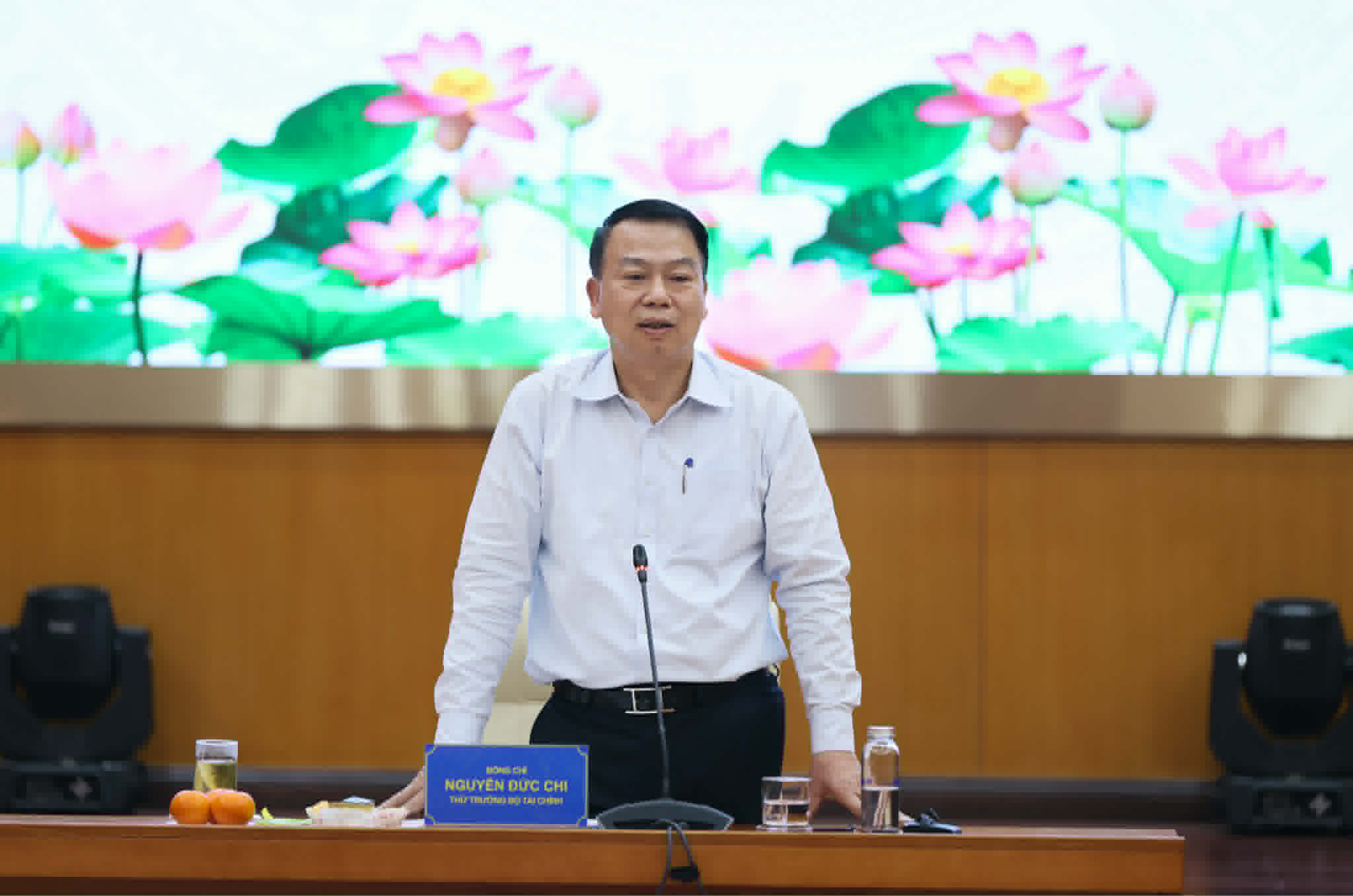 Bộ Tài chính nêu loạt giải pháp để đạt tăng trưởng hai con số 2 Bộ Tài chính nêu loạt giải pháp để đạt tăng trưởng hai con số - Ảnh 2.