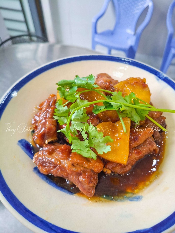 Sườn non là bộ phận có hàm lượng protein dồi dào