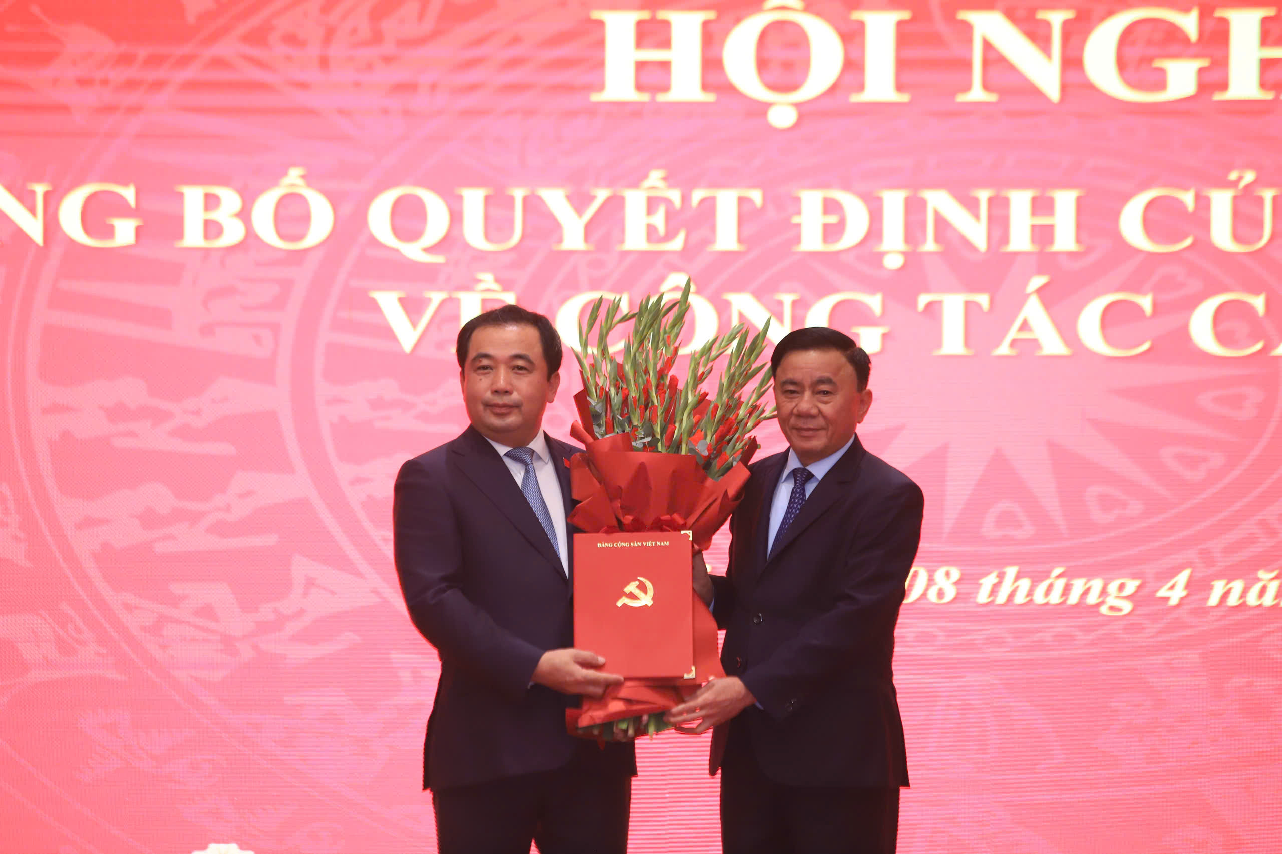 Bộ trưởng Bộ Nông nghiệp và Môi trường Trần Đức Thắng làm Bí thư Thành ủy Hà Nội 1 Bộ trưởng Bộ Nông nghiệp và Môi trường Trần Đức Thắng làm Bí thư Thành ủy Hà Nội - Ảnh 1.