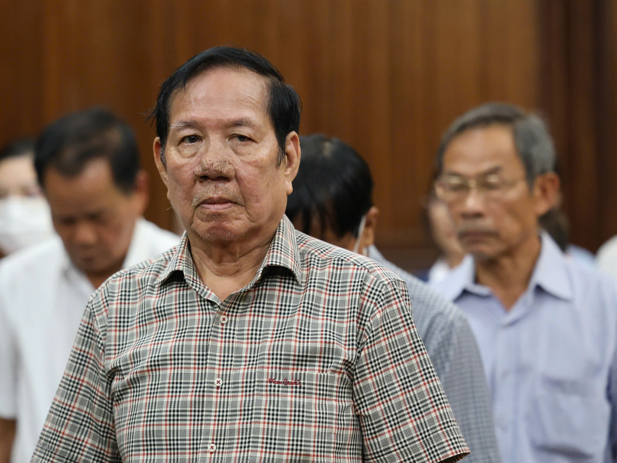 Cựu Chủ tịch VRG khai về khoản tiền 