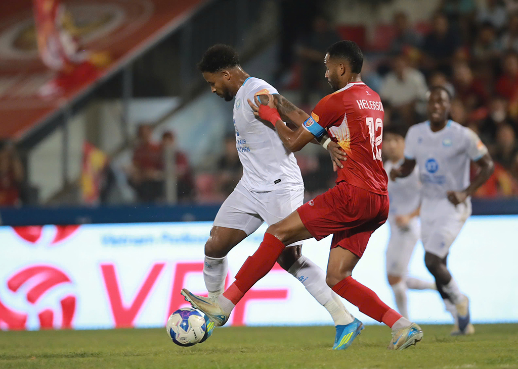 CLB Nam Định bất ngờ trở lại đầy ấn tượng- Ảnh 1. CLB Nam Định bất ngờ trở lại đầy ấn tượng- Ảnh 1.