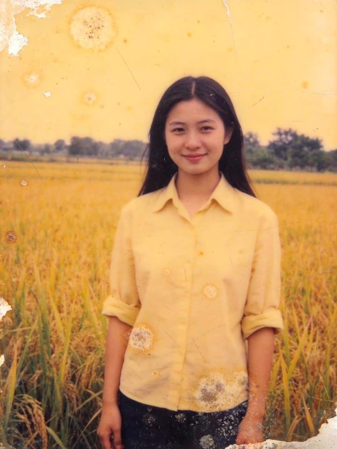 Cả nghìn người phải khen bức ảnh thiếu nữ chụp nhanh ngoài đồng ruộng- Ảnh 1.