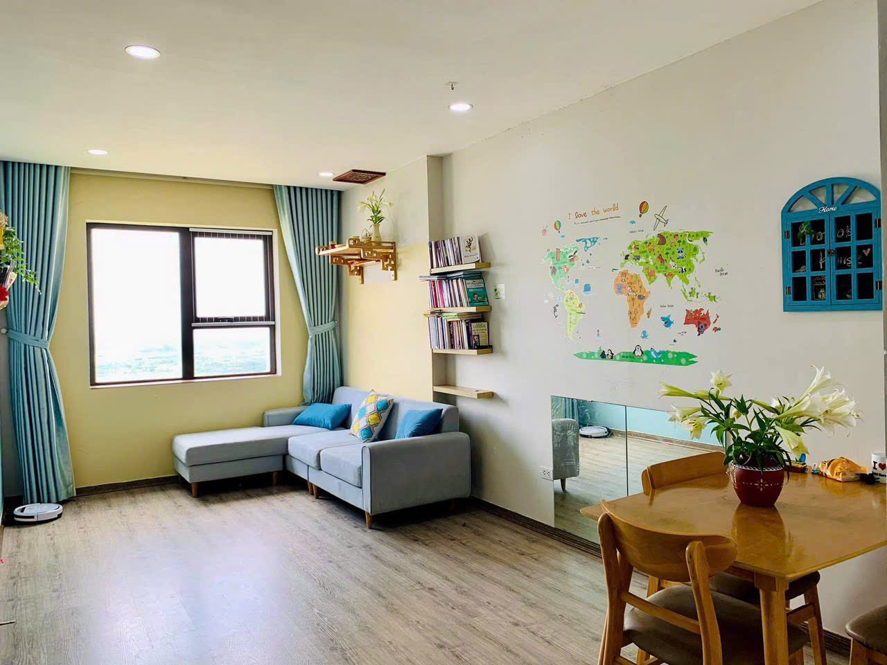 Gia đình thu nhập 25 triệu cố mua nhà Hà Nội: Cả tháng tiêu 5 triệu, không ăn hoa quả nhập, chỉ dám mua cái váy dưới 200 nghìn- Ảnh 1.