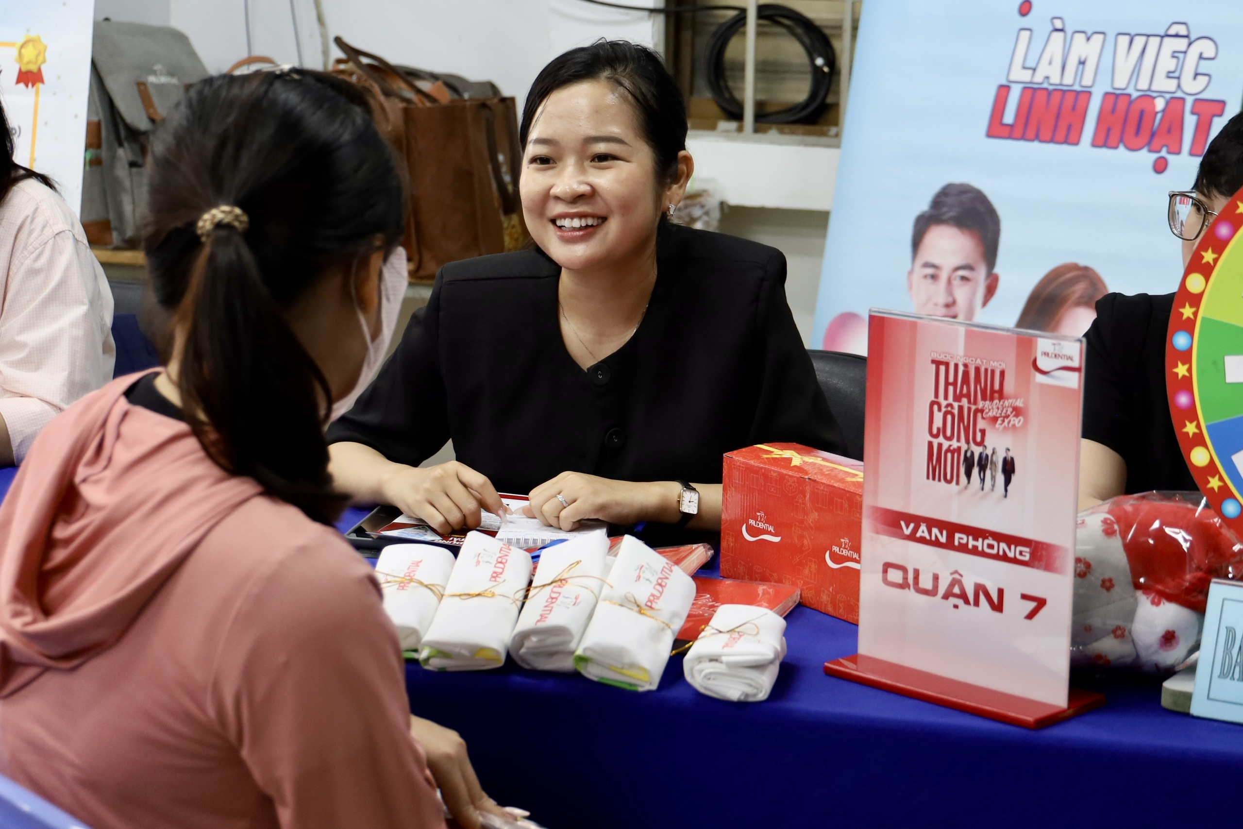 Các bước tìm việc dành cho người đang hưởng trợ cấp thất nghiệp 2 Người đang hưởng trợ cấp thất nghiệp muốn tìm việc mới sẽ được tư vấn, giới thiệu ra sao? - Ảnh 2.