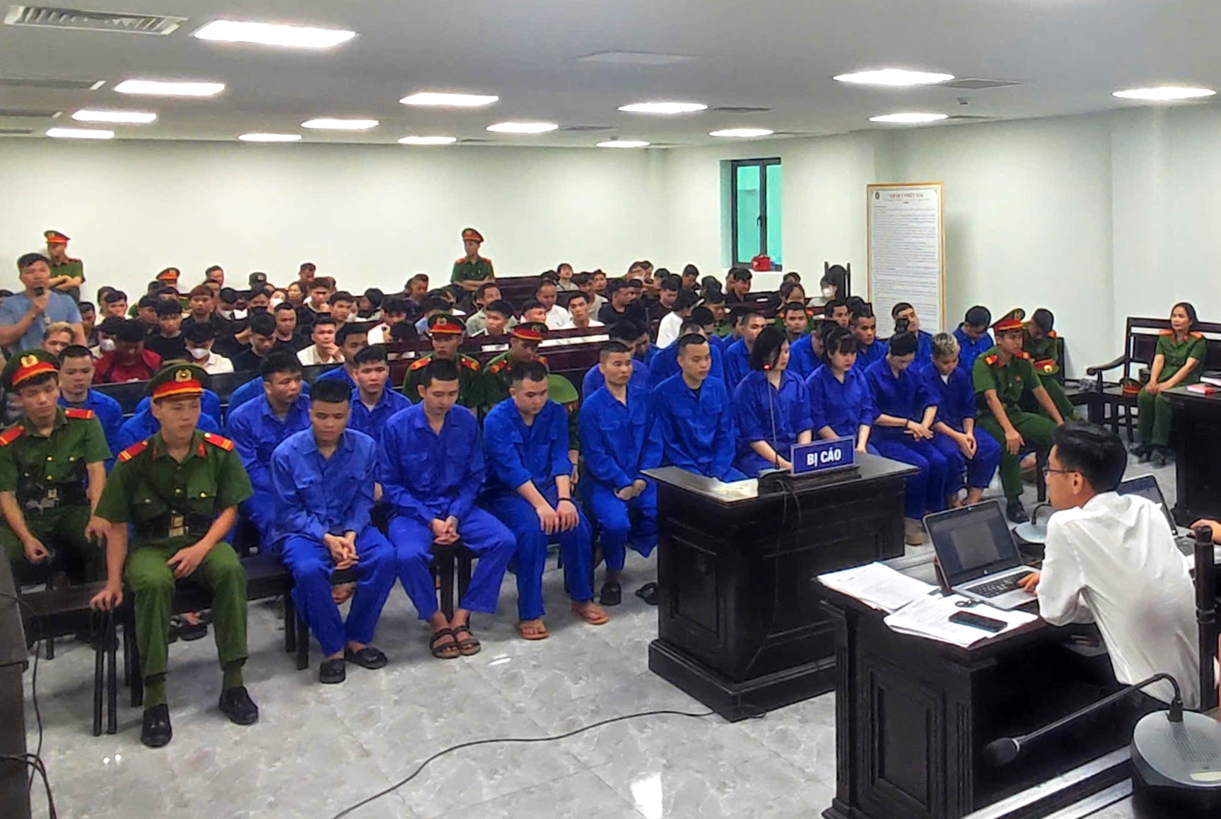 Các mắt xích trong đường dây ‘dùng người Việt lừa người Việt’ hoạt động ra sao? 1 lừa đảo - Ảnh 1.