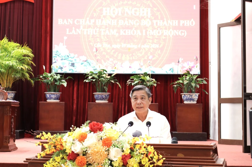 Phó Bí thư Thường trực Thành ủy Cần Thơ Đồng Văn Thanh chỉ đạo hội nghị 2026.
