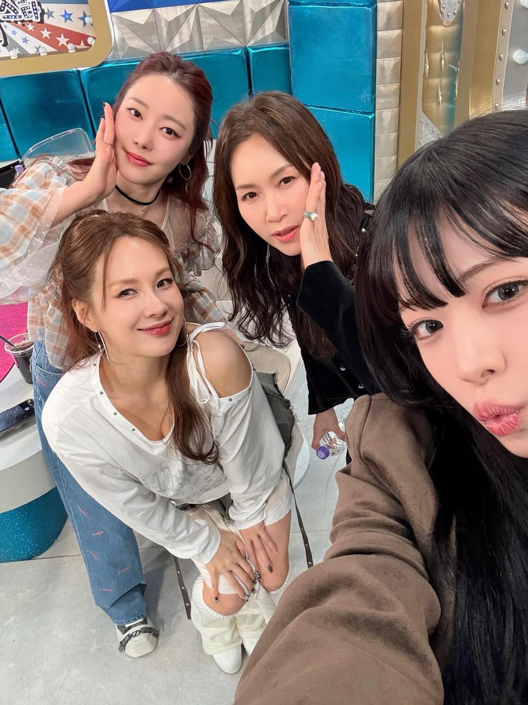 “Nữ thần quân đội” đẹp tới mức khiến hàng triệu binh lính phát cuồng, nhan sắc gần 20 năm trước cứ ngỡ như mới hôm qua- Ảnh 4.