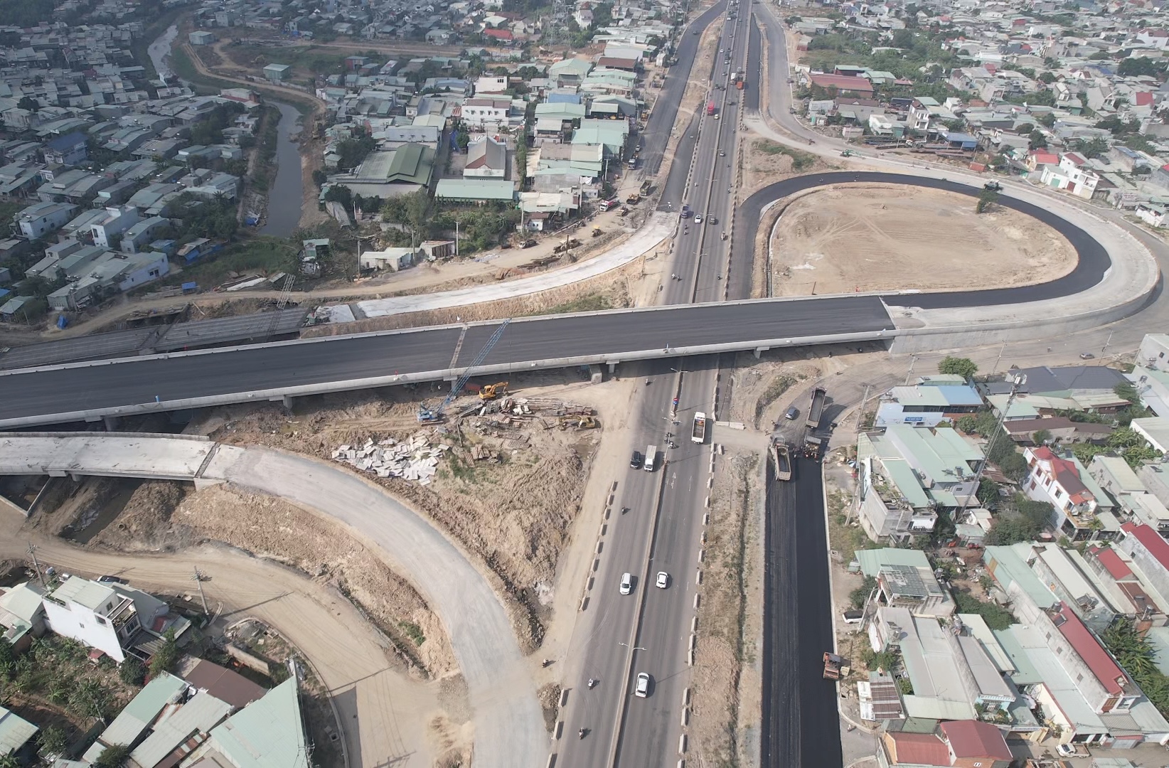 Chậm trễ dự án đường cao tốc Biên Hòa - Vũng Tàu gây lo ngại cho nhà thầu 2026 - Ảnh 1.