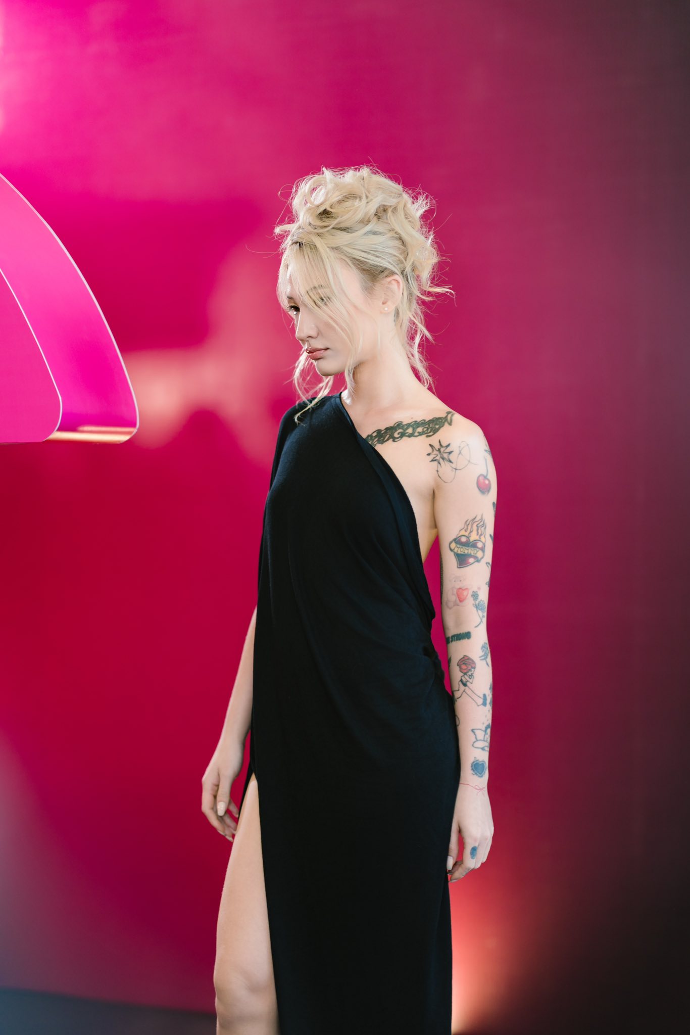 Chi Pu bị tóm dính lúc nửa đêm, ai dè bị bóng lưng của mỹ nhân Việt này giật spotlight- Ảnh 5.