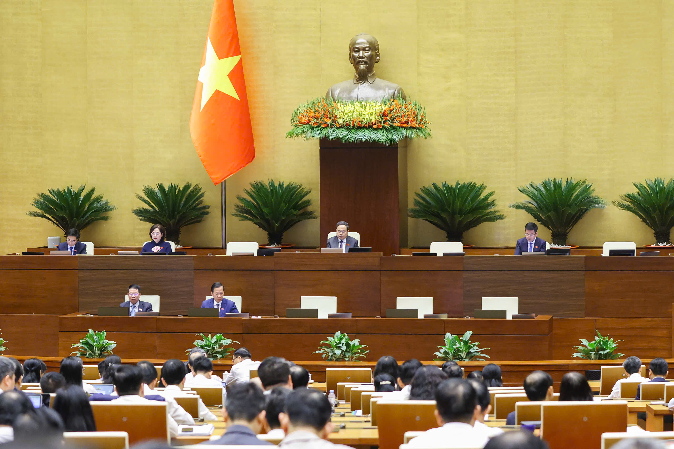 Đến 2030 , Chính phủ Xác định tăng trưởng hai con số là nhiệm vụ trọng tâm - Ảnh 2. Đến 2030 , Chính phủ Xác định tăng trưởng hai con số là nhiệm vụ trọng tâm - Ảnh 2.