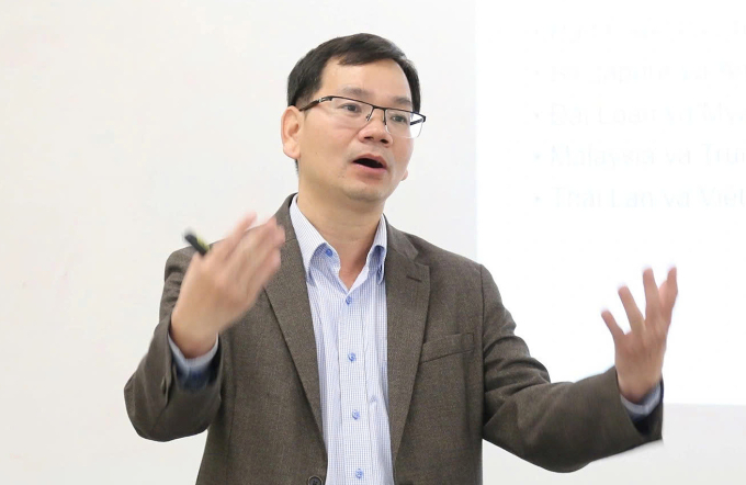 TS Huỳnh Thế Du (tham dự hội thảo trực tuyến). Ảnh: Fulbright