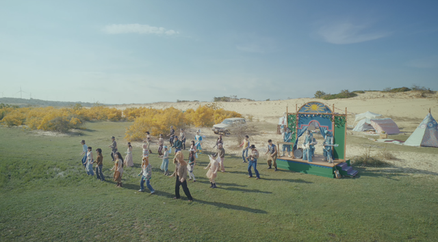 Có 1 Lâm Đồng đẹp nao lòng trong MV của nhóm nhạc 