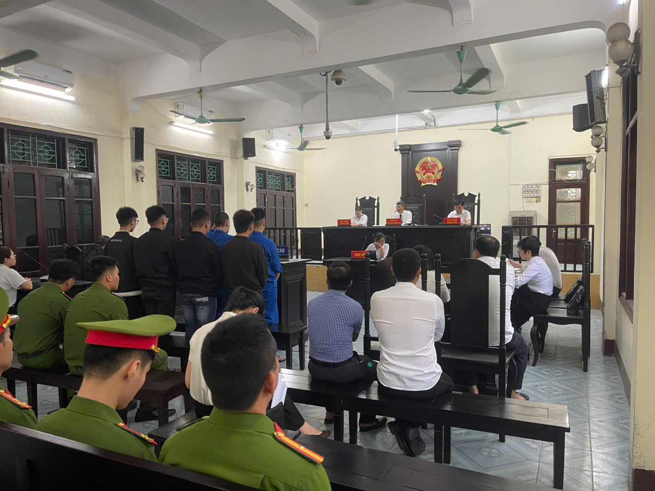 Con trai 17 tuổi của trùm giang hồ Đường Nhuệ cầm đầu nhóm truy sát người- Ảnh 1. Con trai 17 tuổi của trùm giang hồ Đường Nhuệ cầm đầu nhóm truy sát người- Ảnh 1.