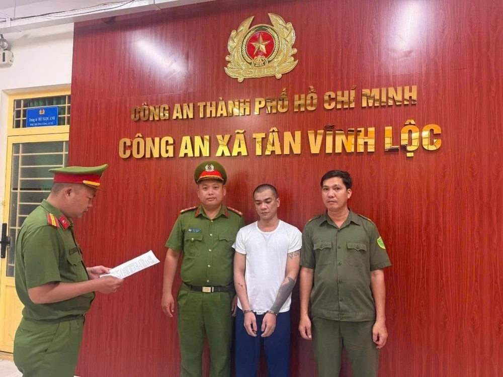 Công an khởi tố Phong về tội sử dụng trái phép chất ma túy. Ảnh: CA z7707494099928_34ea6c9871636bb47e6fcce4f92663a4.jpg