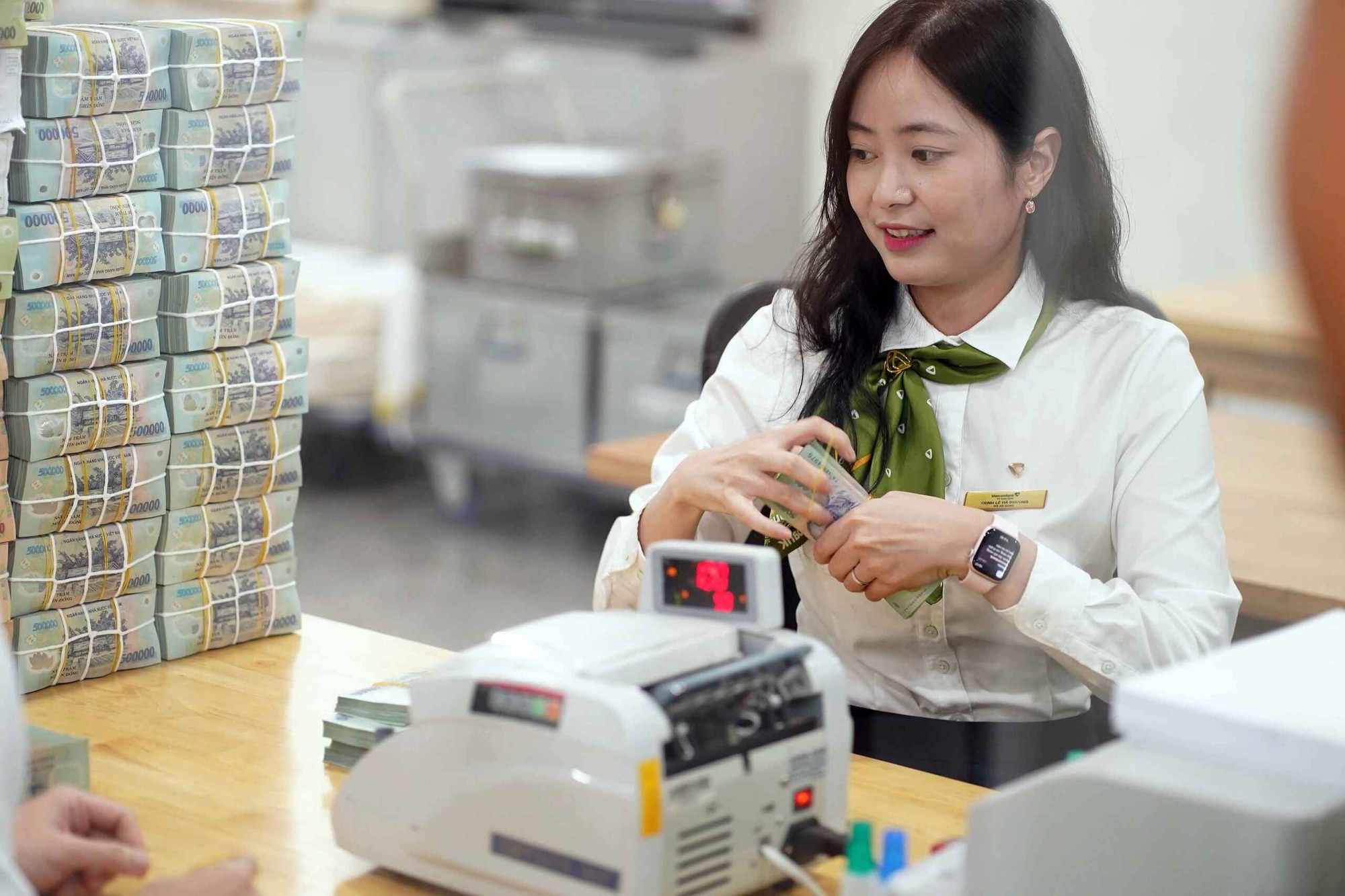 Cuộc đua lãi suất huy động vẫn tiếp tục- Ảnh 1.