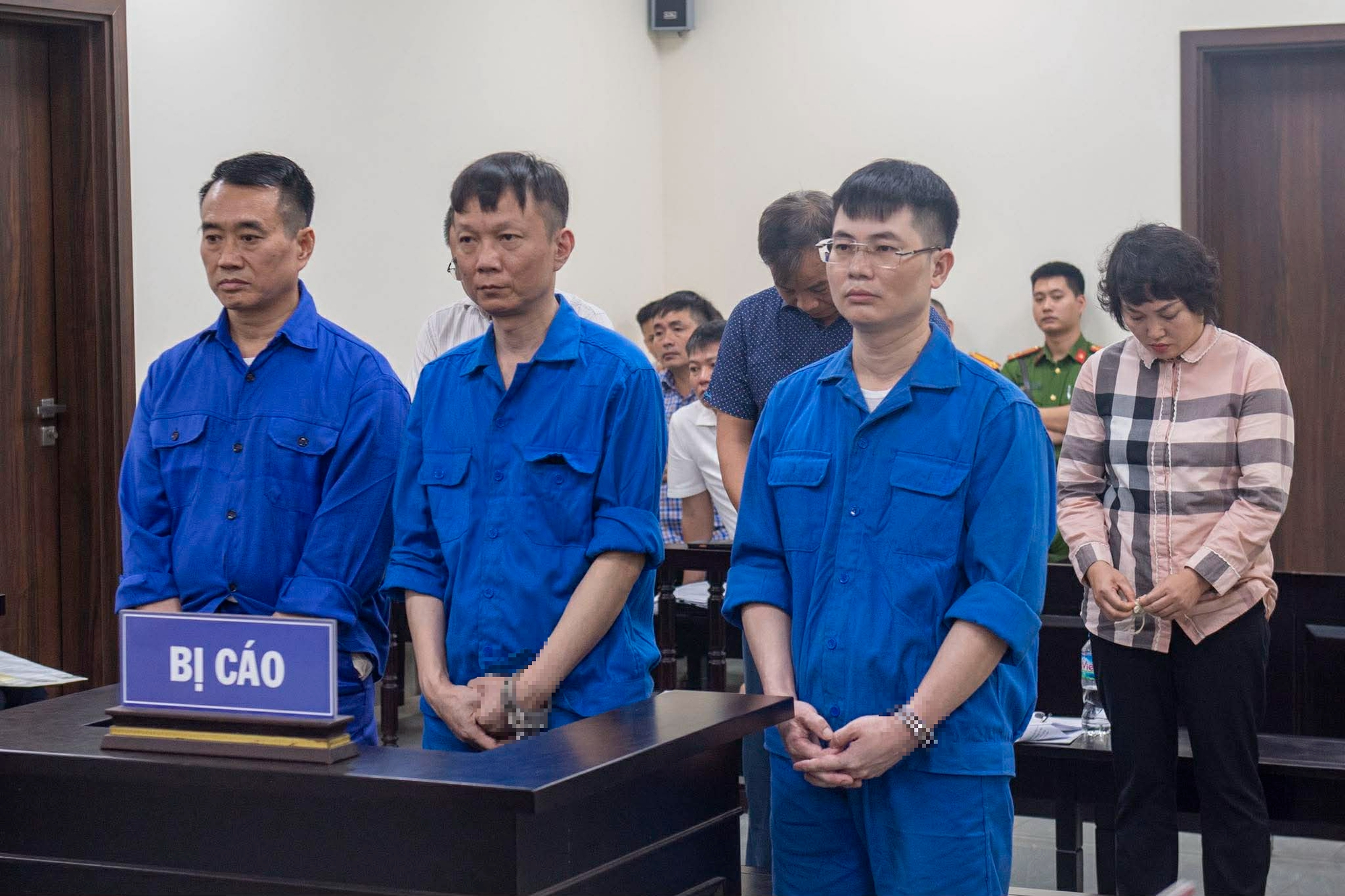 Cựu chủ tịch phường nhận hối lộ 'làm ngơ' cho sân pickleball xây trái phép 1 Nhận hối lộ - Ảnh 1.