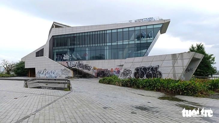 Đà Nẵng chuyển đổi công năng bến du thuyền trên đường Bạch Đằng phục vụ công cộng - Ảnh 1.