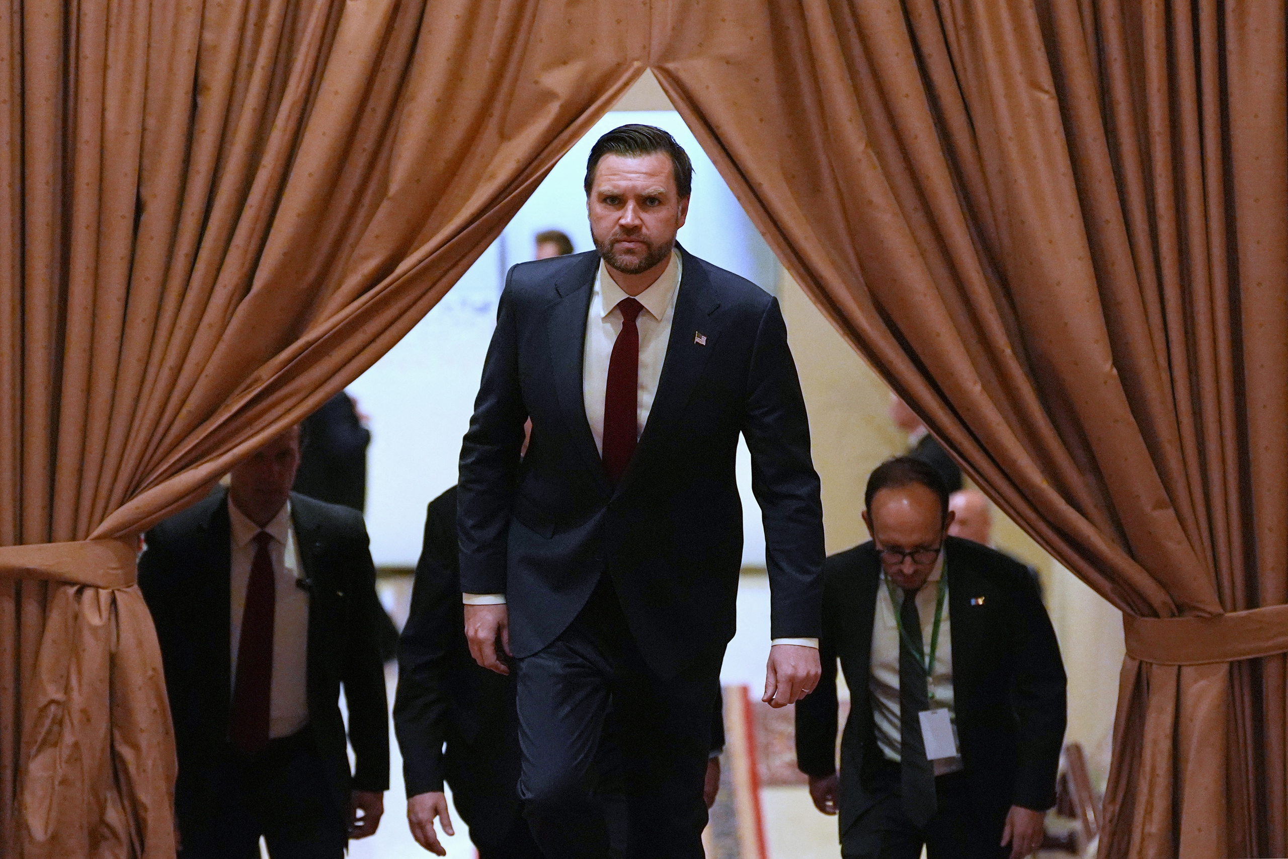 Đàm phán Mỹ - Iran: Gần 15 giờ thất thường, bất đồng vẫn tồn tại - Ảnh 1.