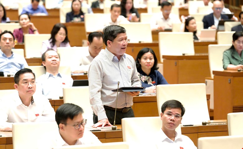 Giãn dân khu vực nội đô Hà Nội để khắc phục ô nhiễm không khí năm 2026 - Ảnh 1.