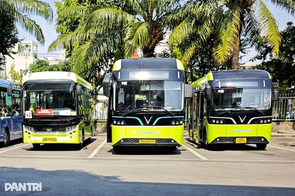 Đề xuất miễn phí xe buýt ở TPHCM: Kích cầu giao thông công cộng - 1