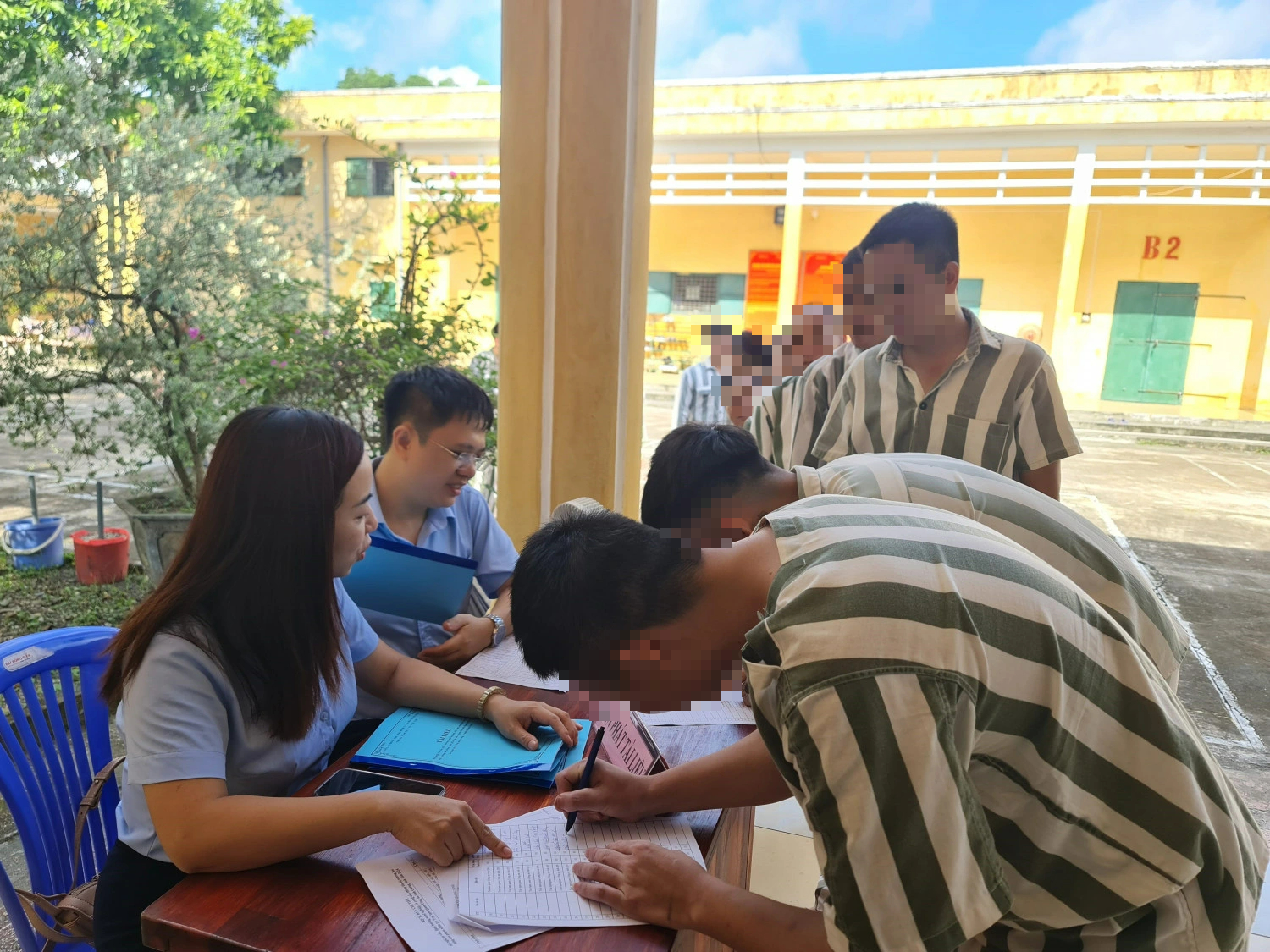 Đề xuất mở căng tin trong trại tạm giam, tuyệt đối không dùng tiền mặt - Ảnh 1.