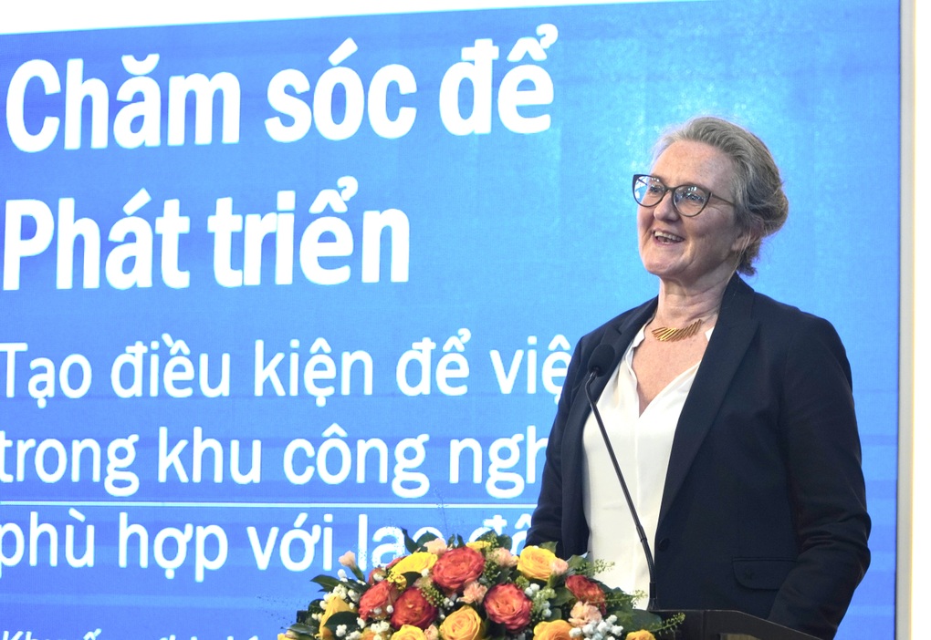 Đề xuất tăng lương giáo viên mầm non, kéo dài nghỉ thai sản lên 12 tháng - 1