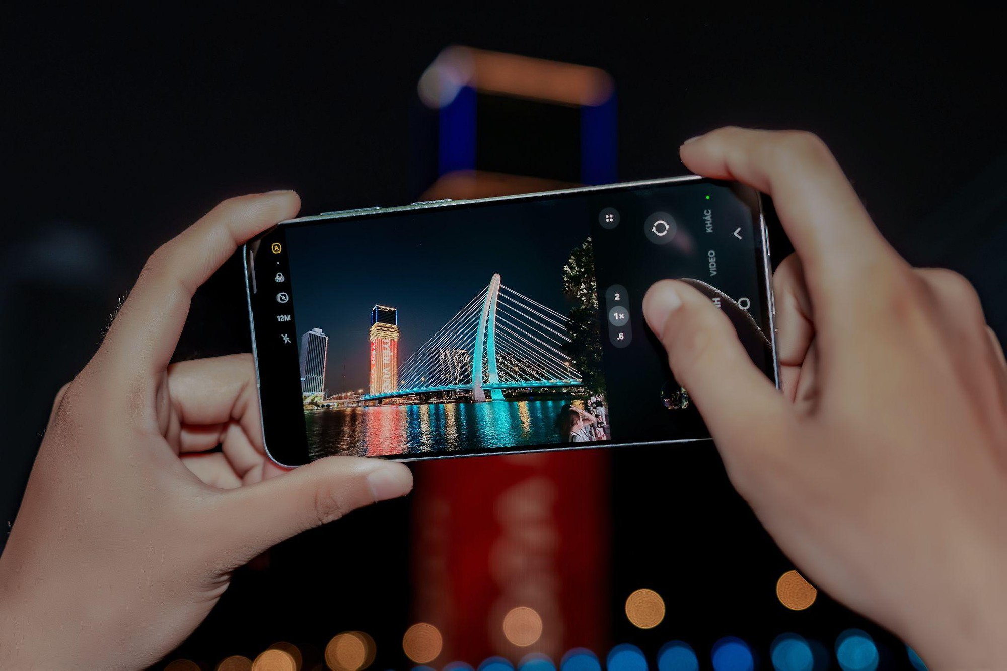 Đi đêm lắm cũng có ngày… bật vibe đêm “sáng tỏa” cùng Galaxy A57/A37 5G- Ảnh 1.