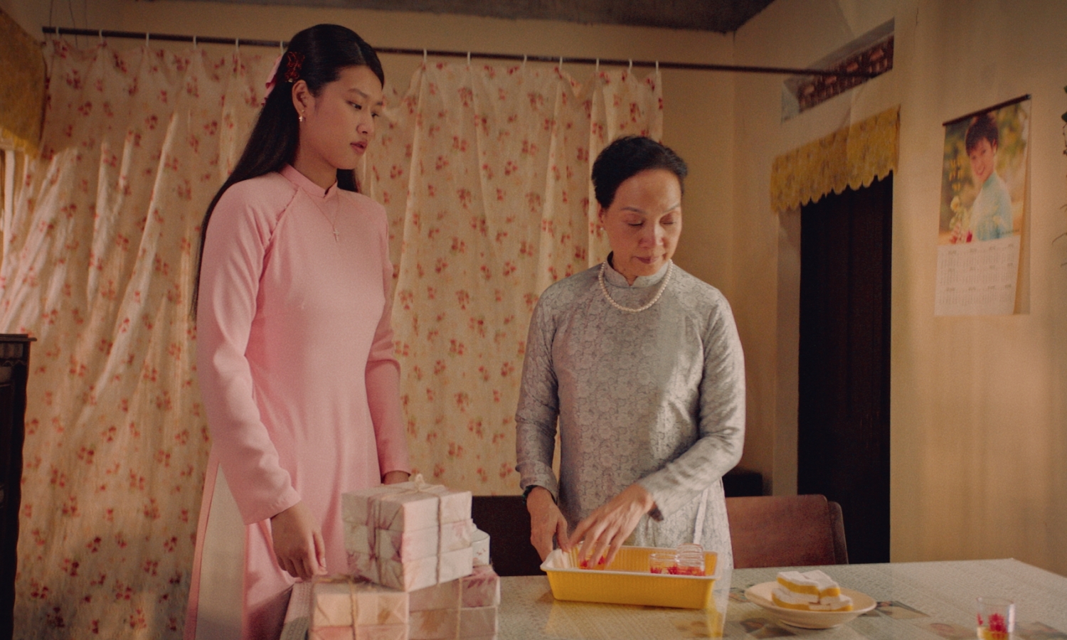 Phân cảnh Lê Khanh diễn xuất trong "Hẹn em ngày nhật thực"