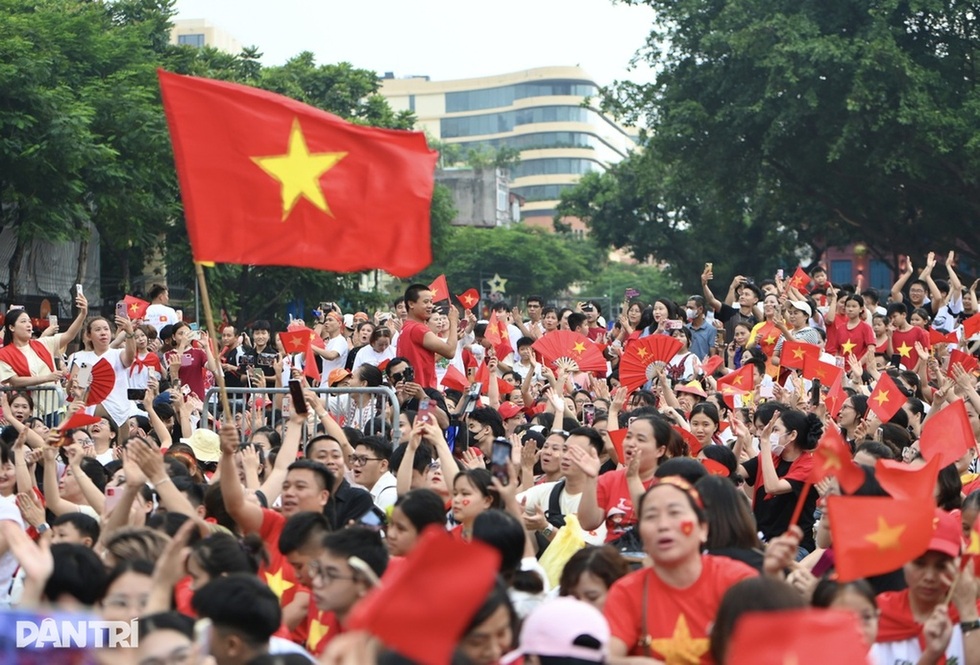 Doanh nhân Việt kỳ vọng gì ở chính sách trong nhiệm kỳ mới? - 1