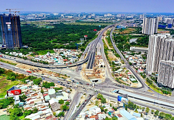 Đột phá hạ tầng, thúc đẩy tăng trưởng 1 Đột phá hạ tầng, thúc đẩy tăng trưởng - Ảnh 1.