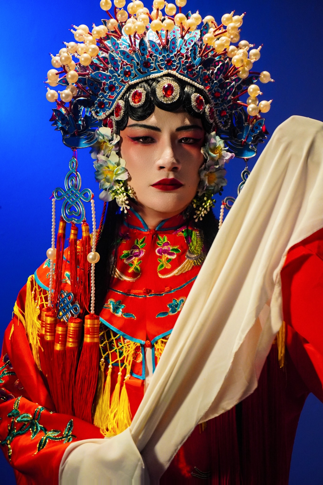 Dược Sĩ Tiến đã làm gì với khuôn mặt của mình?- Ảnh 2.