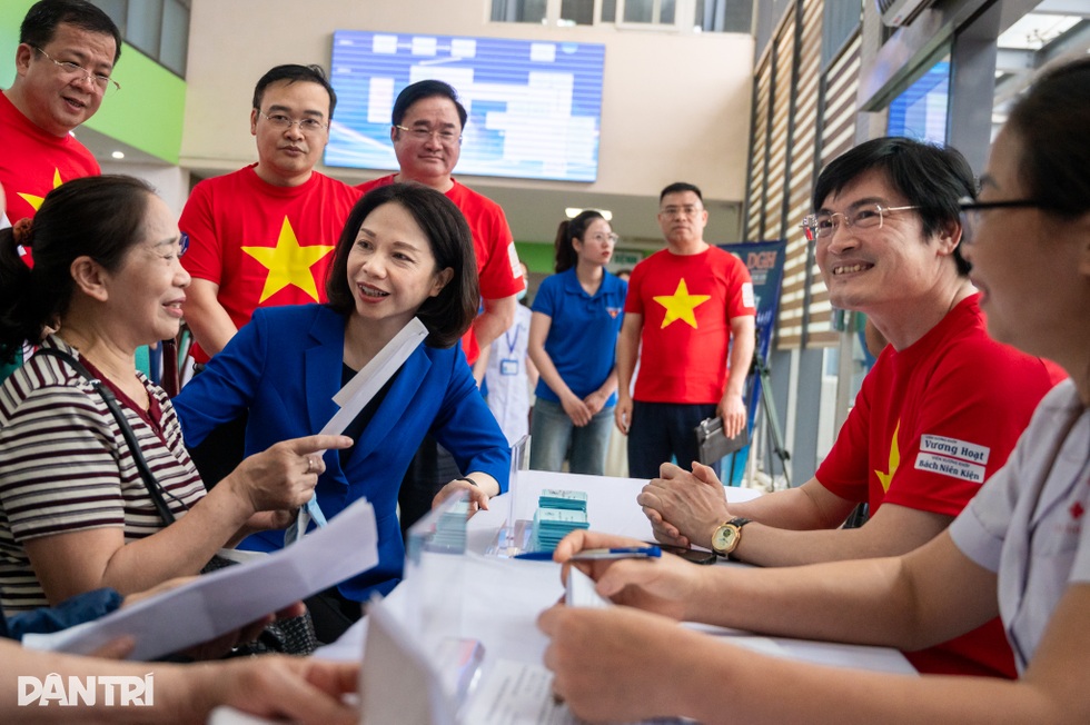 Được đi gần nhà, khám chuyên sâu người dân kỳ vọng một Việt Nam khỏe mạnh - 1