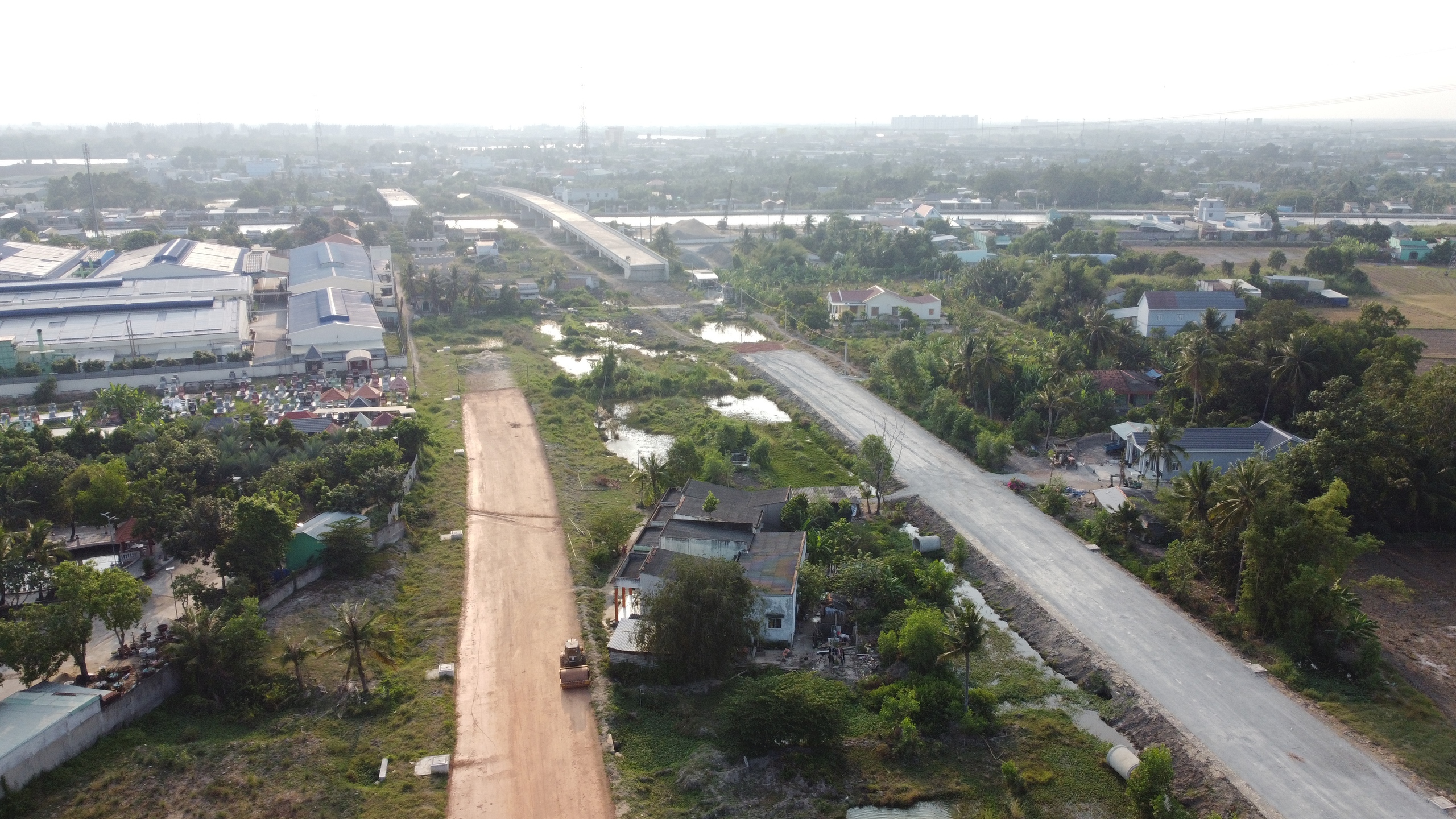 Đường huyết mạch qua Bến Lức làm 3 năm còn vướng mặt bằng, Tây Ninh yêu cầu làm sạch trong tháng 4 1 Tây Ninh - Ảnh 1.