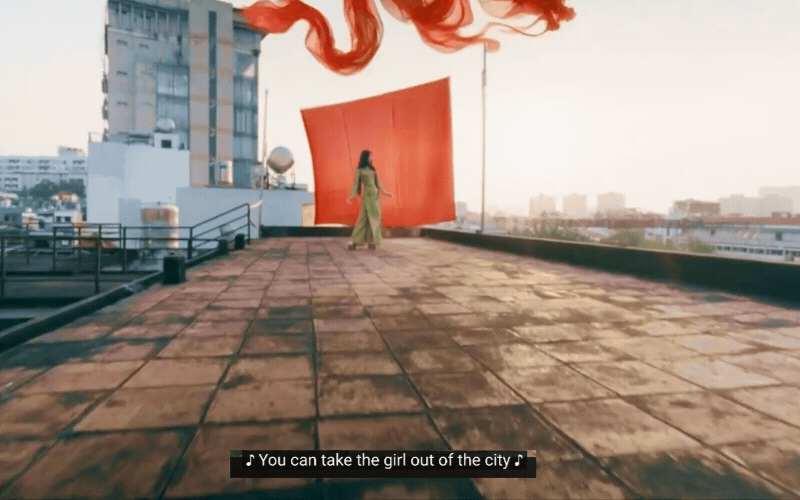 Girl Phố của Quỳnh Anh Shyn: Fashionista hết lửa nghề nhưng không hề mất chất, cảnh nào cũng “nghệ cả củ”!- Ảnh 1.