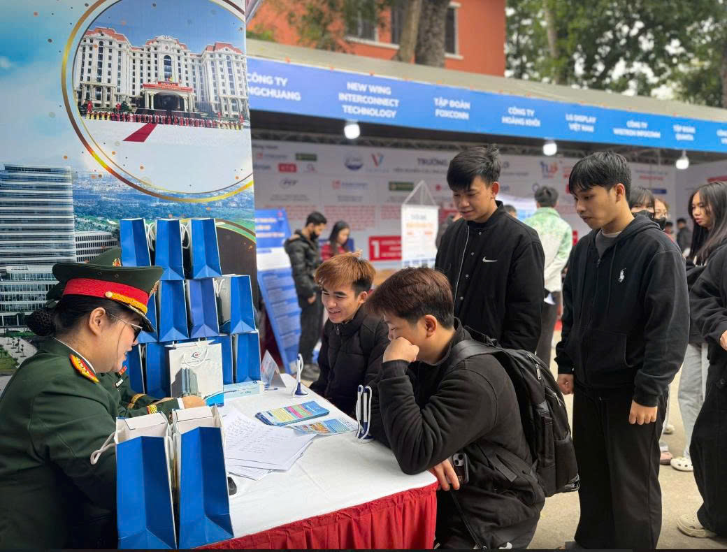 Gần 1,6 triệu thanh niên không có việc làm, cũng không học tập gì - Ảnh 1.