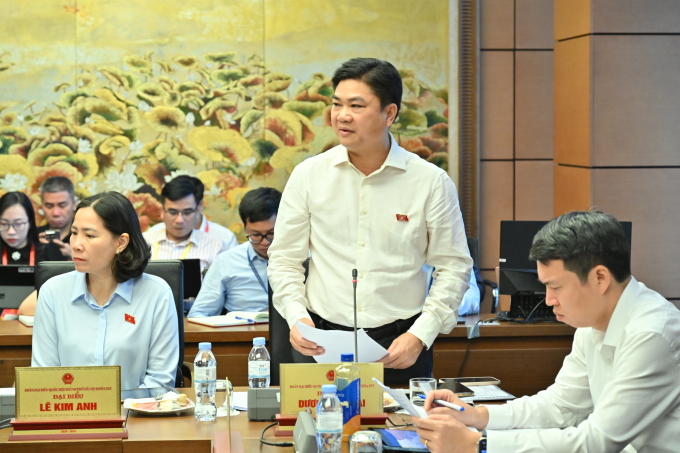 Đại biểu Dương Đức Hải, Cục trưởng Cục Cảnh sát Phòng cháy chữa cháy và Cứu nạn cứu hộ. Ảnh: Hoàng Phong