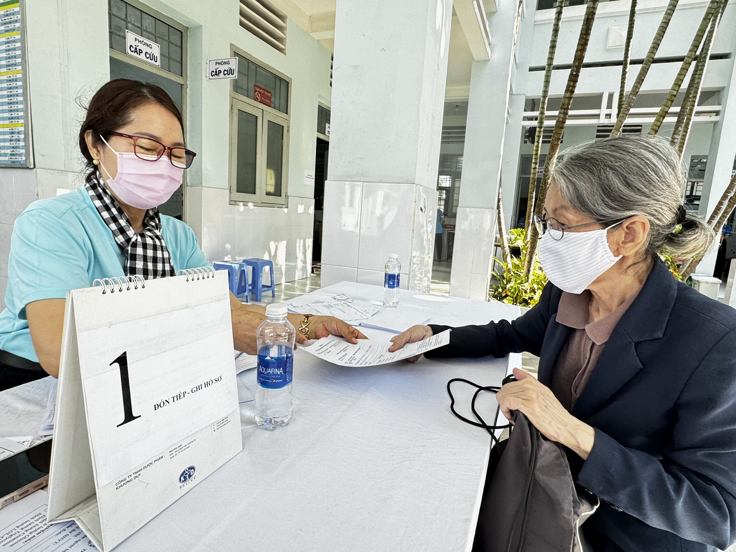 Giám đốc Sở Y tế TP.HCM: Khẩn trương nghiên cứu, đề xuất giải pháp khám sức khỏe 15 triệu người dân 1 sức khỏe - Ảnh 1.