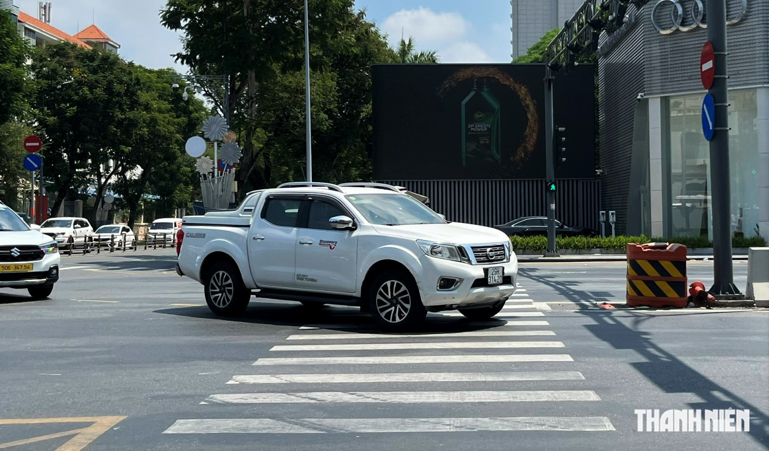 Hà Nội đề xuất ‘giải cứu’ xe bán tải, cho phép lưu thông như ô tô con - Ảnh 1.