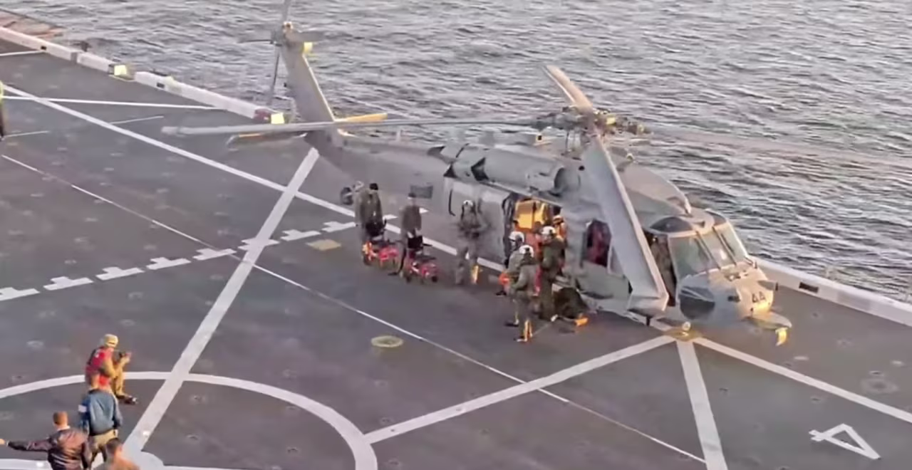 Hình ảnh đầu tiên của phi hành đoàn Artemis II khi trở về trái đất, trạng thái sức khoẻ gây chú ý - Ảnh 5.