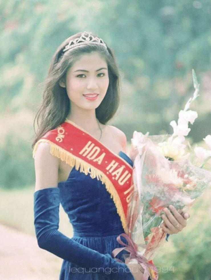 Hoa hậu Thu Thủy ở thời điểm đăng quang. (Ảnh: TLP)