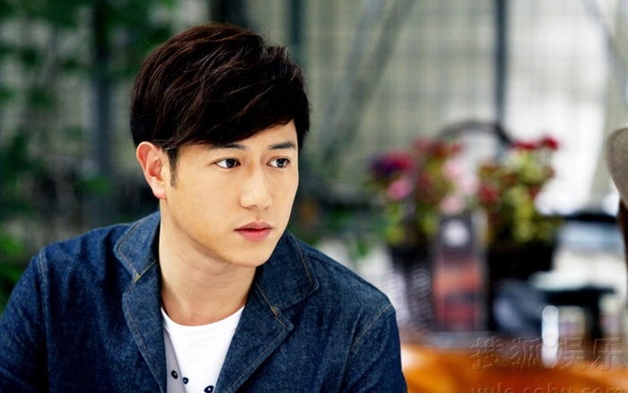 Hoàng đế đẹp nhất màn ảnh tụt dốc nhan sắc trầm trọng, hết thời còn bị tố hại người khác mất mạng- Ảnh 1.