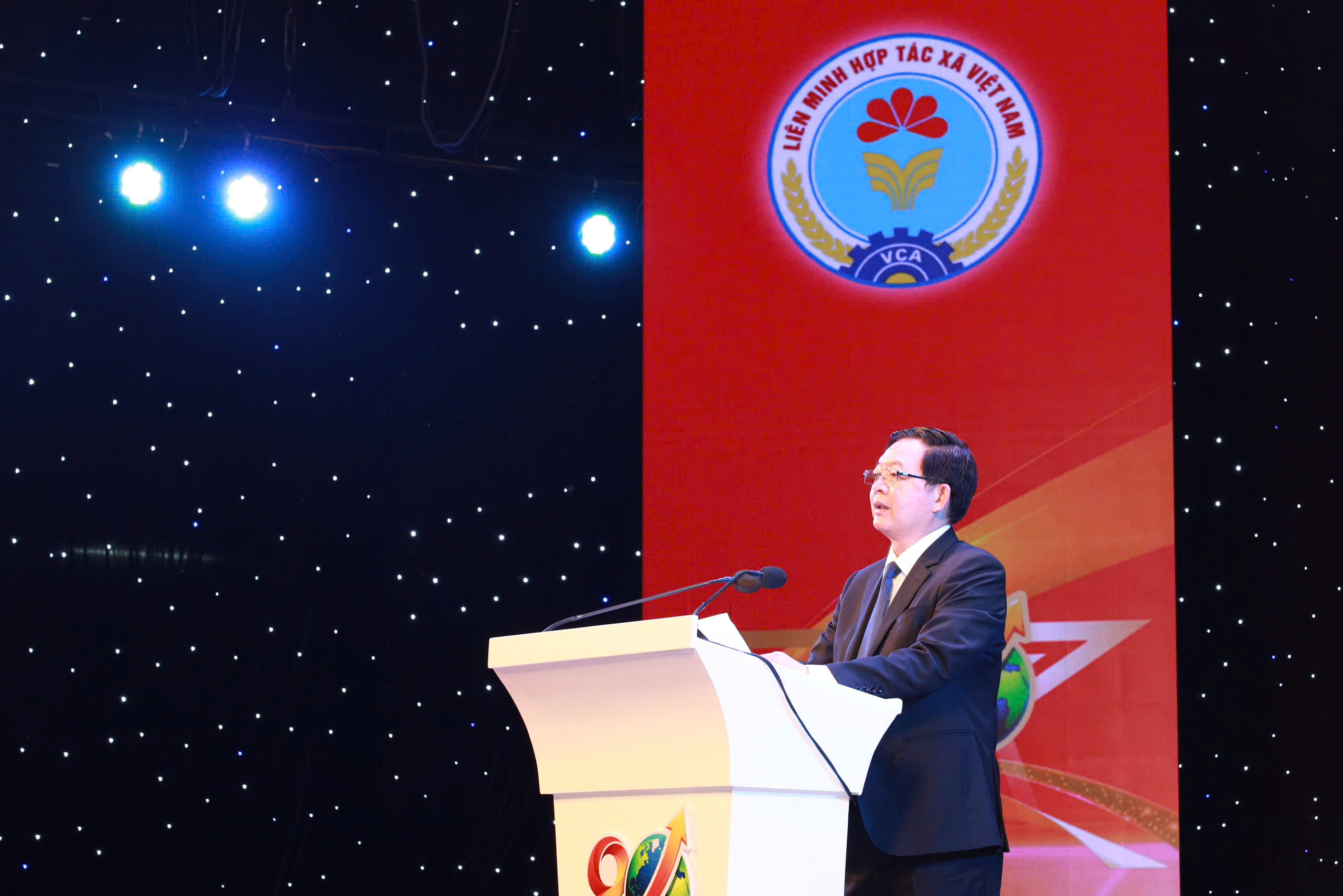 Hợp tác xã Việt Nam phấn đấu tỏa sáng trong phát triển kinh tế 2026 - Ảnh 1. Hợp tác xã Việt Nam phấn đấu tỏa sáng trong phát triển kinh tế 2026 - Ảnh 1.