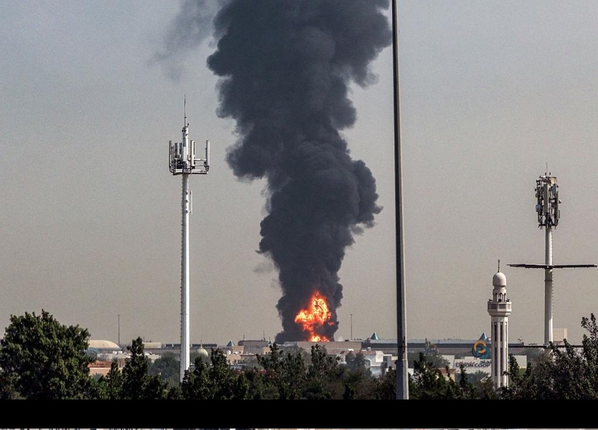 Chiến sự Trung Đông ngày 3-4: Hai cơ sở dầu khí bốc cháy, Iran đòi 