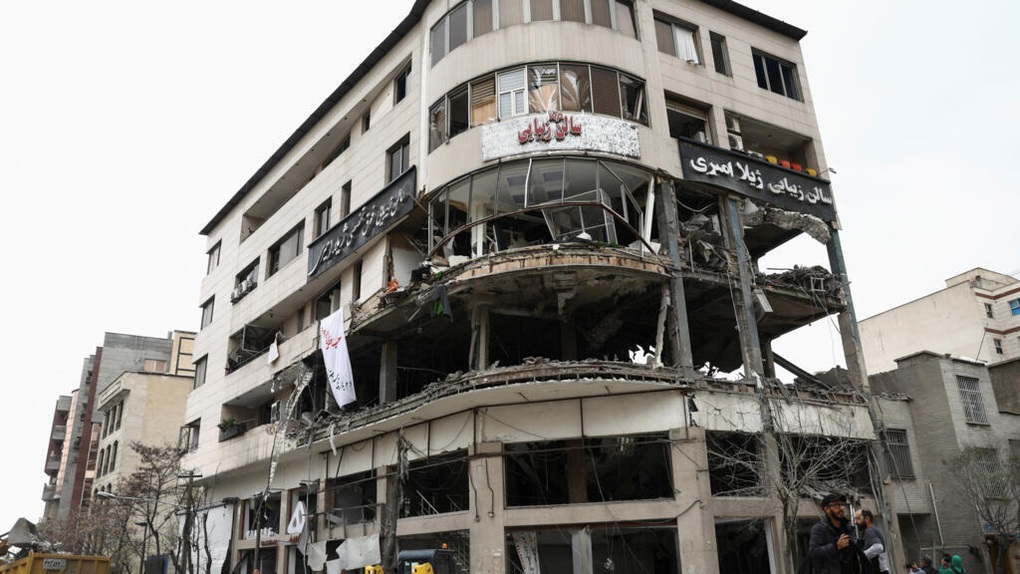 Israel chờ Mỹ bật đèn xanh tập kích loạt cơ sở năng lượng Iran - 1